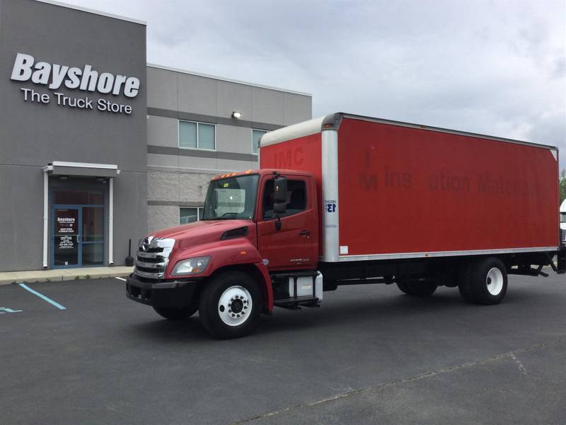 2014 Hino 258/268 Box Truck