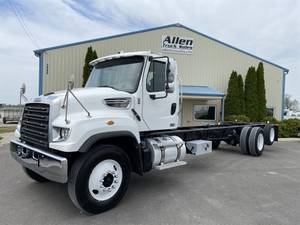 2015 Freightliner 114SD - Cab & Chassis