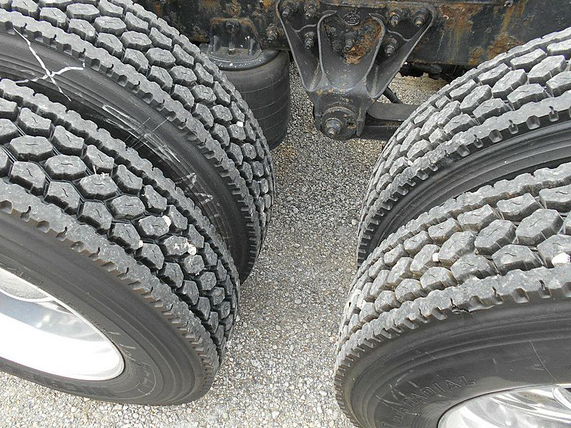 2004 Mack CX616