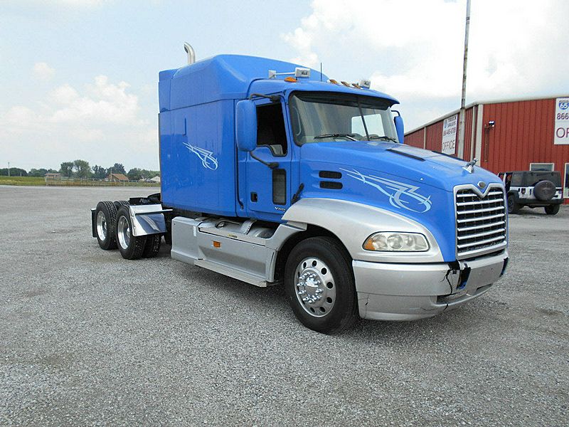 2004 Mack CX616