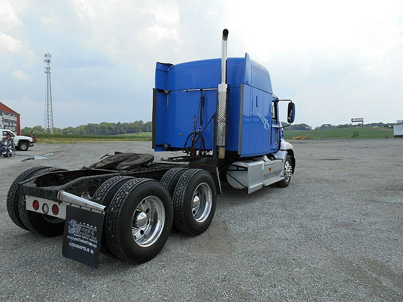 2004 Mack CX616