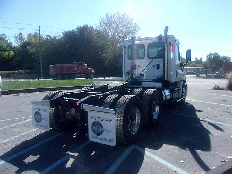 2016 Freightliner Cascadia