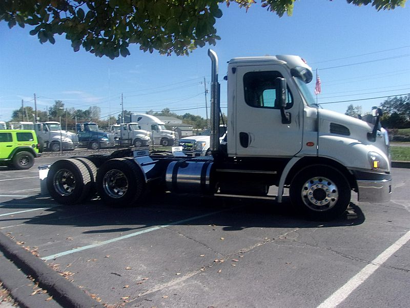 2016 Freightliner Cascadia