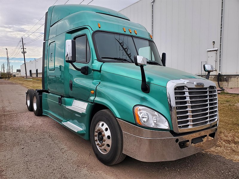2015 Freightliner Cascadia For Sale 72" Sleeper 433261