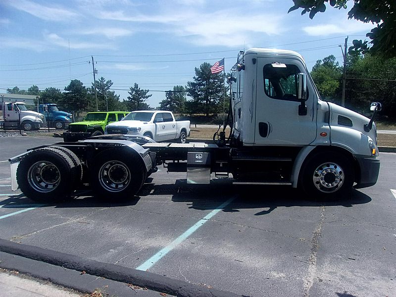 2015 Freightliner Cascadia