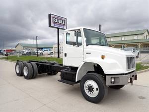 2004 Freightliner FL80 - Cab & Chassis