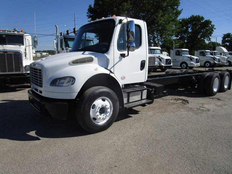 2015 Freightliner M2 106 (For Sale) | Cab & Chassis | #TCC-M1224