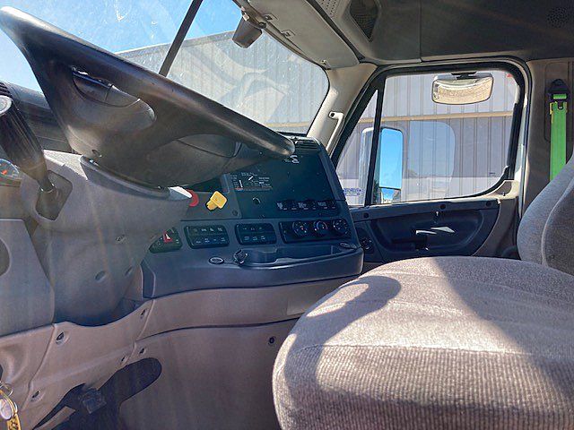 2017 Freightliner Cascadia