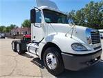2016 Freightliner Columbia - Day Cab