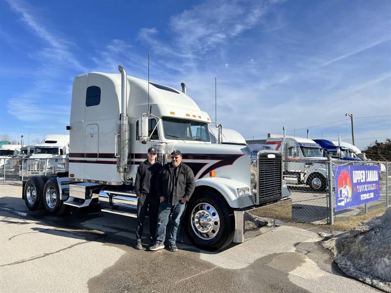 2006 Freightliner Classic XL (For Sale) | Day Cab | #4064499