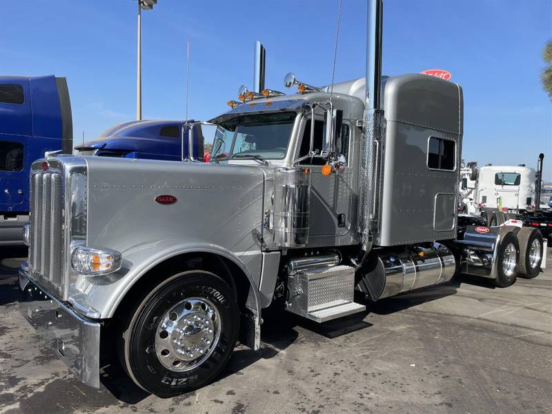 2023 Peterbilt 389 (For Sale) | 78