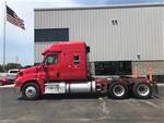 2015 Freightliner Cascadia - Sleeper Truck