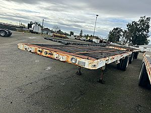 1976 HOBBS FLATBED - Flatbed Trailer