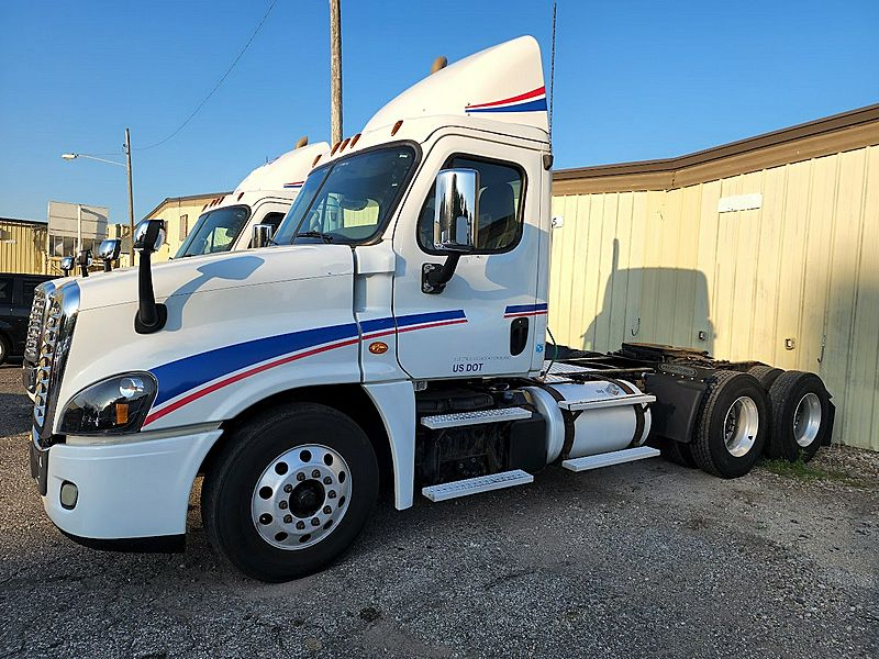 2016 Freightliner Cascadia (For Sale) Day Cab 7*21959