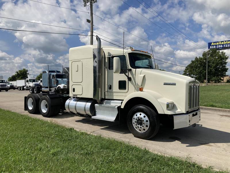 2012 Kenworth T800 (For Sale) | Mid Roof Sleeper | #CJ310541