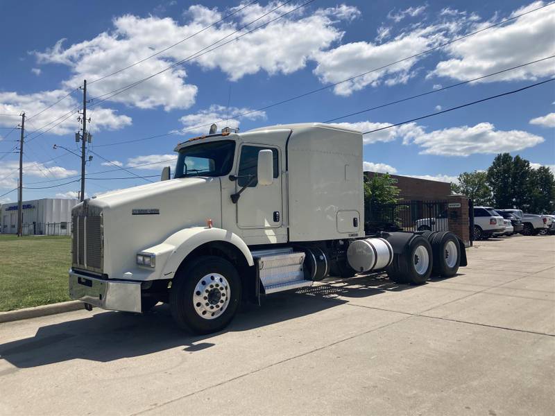 2012 Kenworth T800 For Sale | Mid Roof Sleeper | #CJ310542