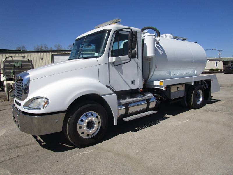 2006 Freightliner Columbia (For Sale) | Vacuum Truck | #VAC-58236