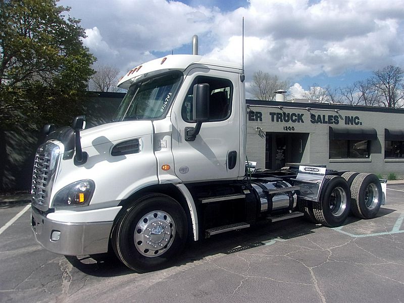 2016 Freightliner Cascadia
