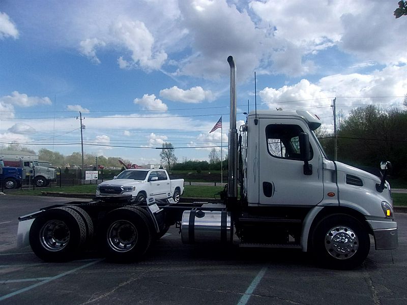 2016 Freightliner Cascadia
