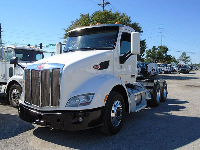 2016 Peterbilt 579 (For Sale) Day Cab *(KCPete)TA22388