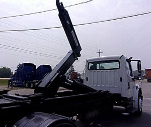 2015 Freightliner M2 106