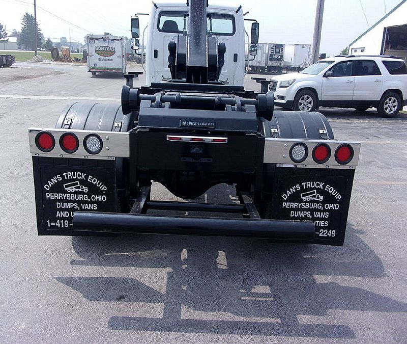 2015 Freightliner M2 106