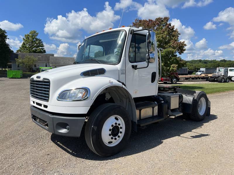 2015 Freightliner M2 (For Sale) | Day Cab | #9187