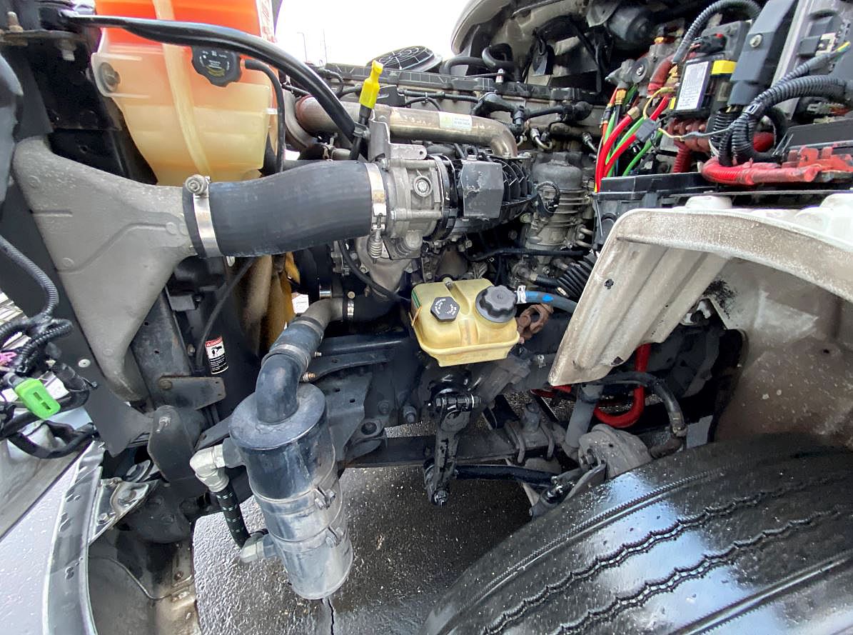 2015 Freightliner M2 112 For Sale | Day Cab | #754310