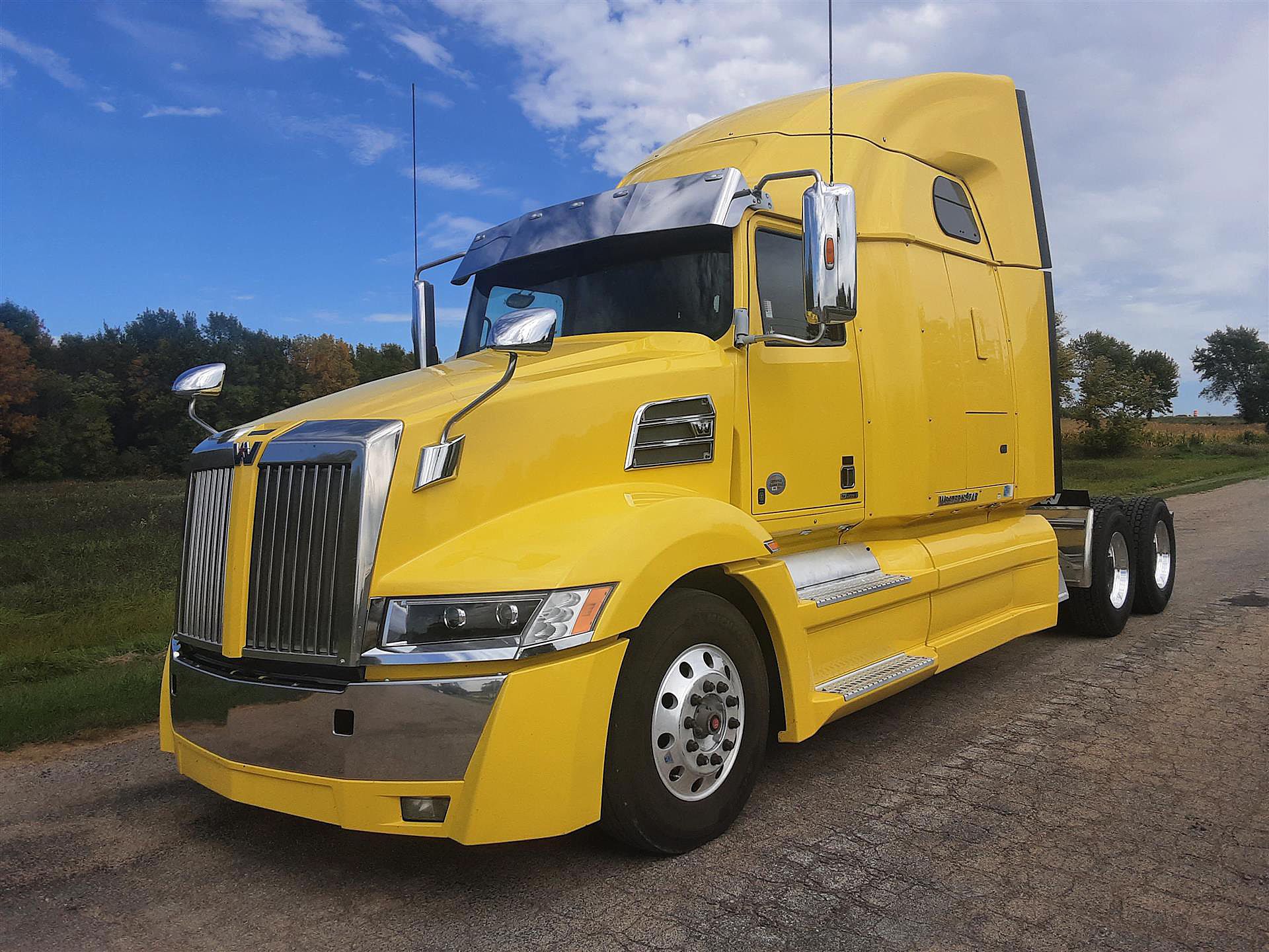 2019 Western Star 5700XE For Sale 72" Sleeper R46534