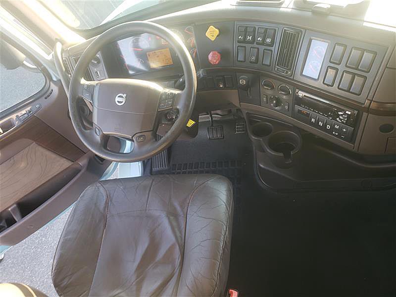2018 Volvo VNL 630 (For Sale) 61" Sleeper 256529