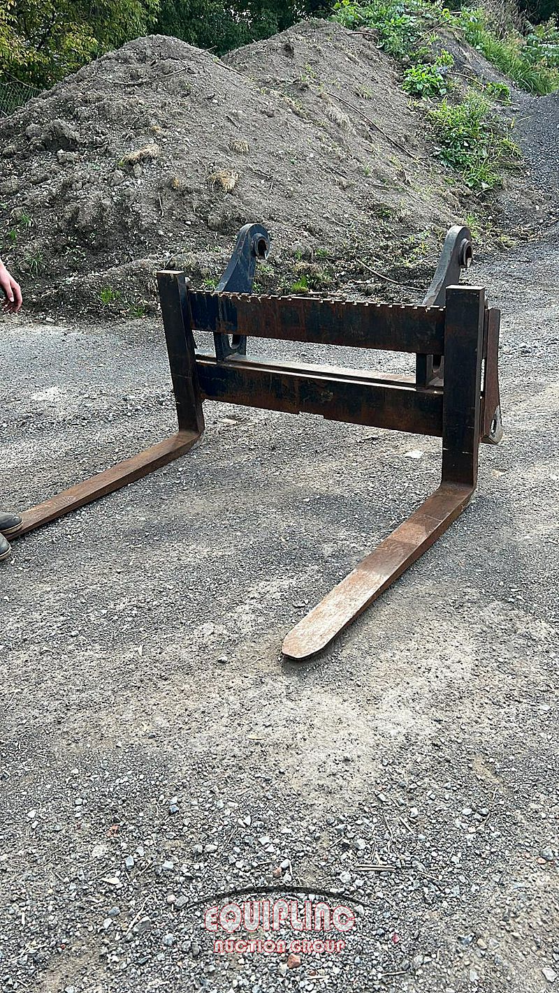 LOADER FORKS (For Sale) Misc Equipment TKFORKS2