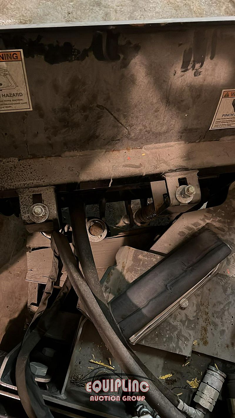 VIRNIG SKIDSTEER PLOW (For Sale) Misc Equipment TKPLOW204