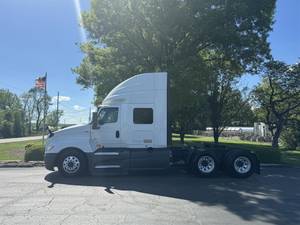 2018 International LT - Sleeper Truck