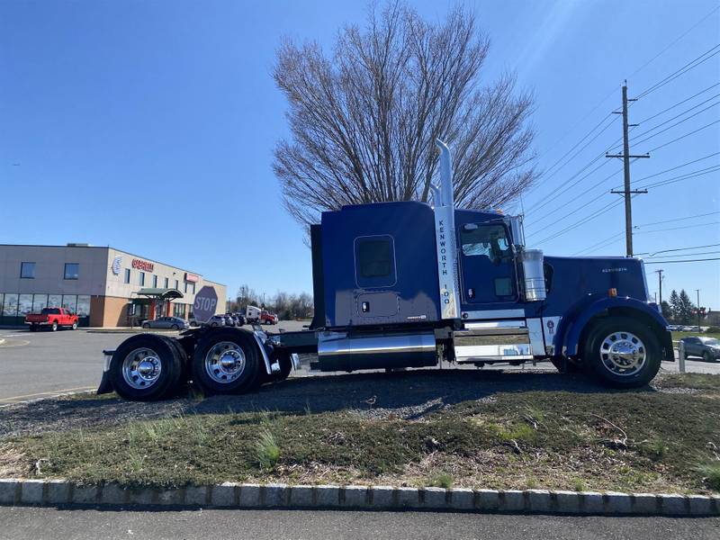 2024 Kenworth W900L For Sale Sleeper Truck RN3252