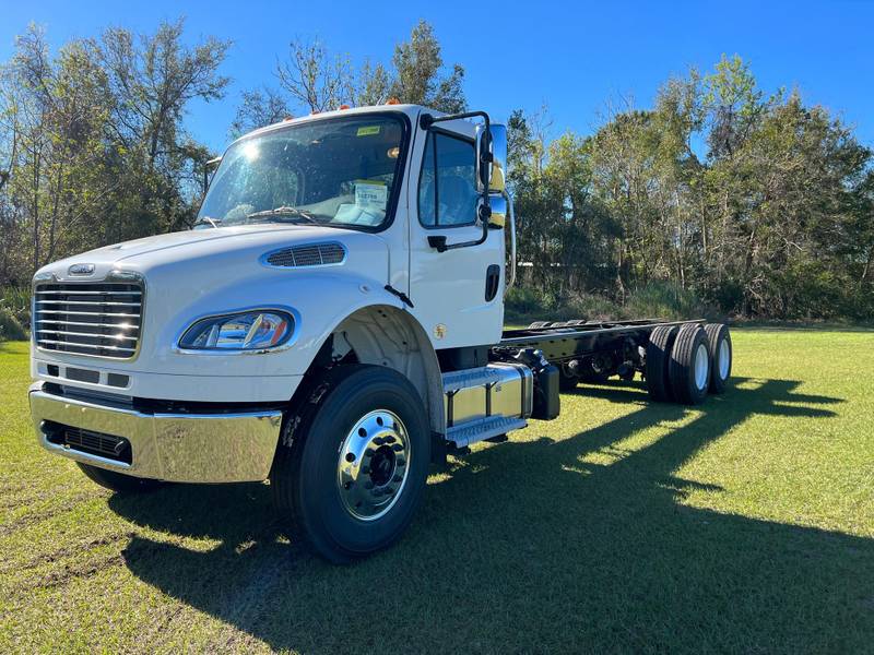 2023 Freightliner M2 106 For Sale | Cab & Chassis | #UX2788