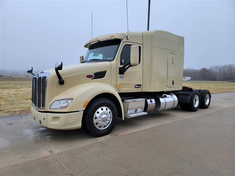 2017 Peterbilt 579 (for Sale) 