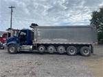 2015 Peterbilt 567 - Dump Truck