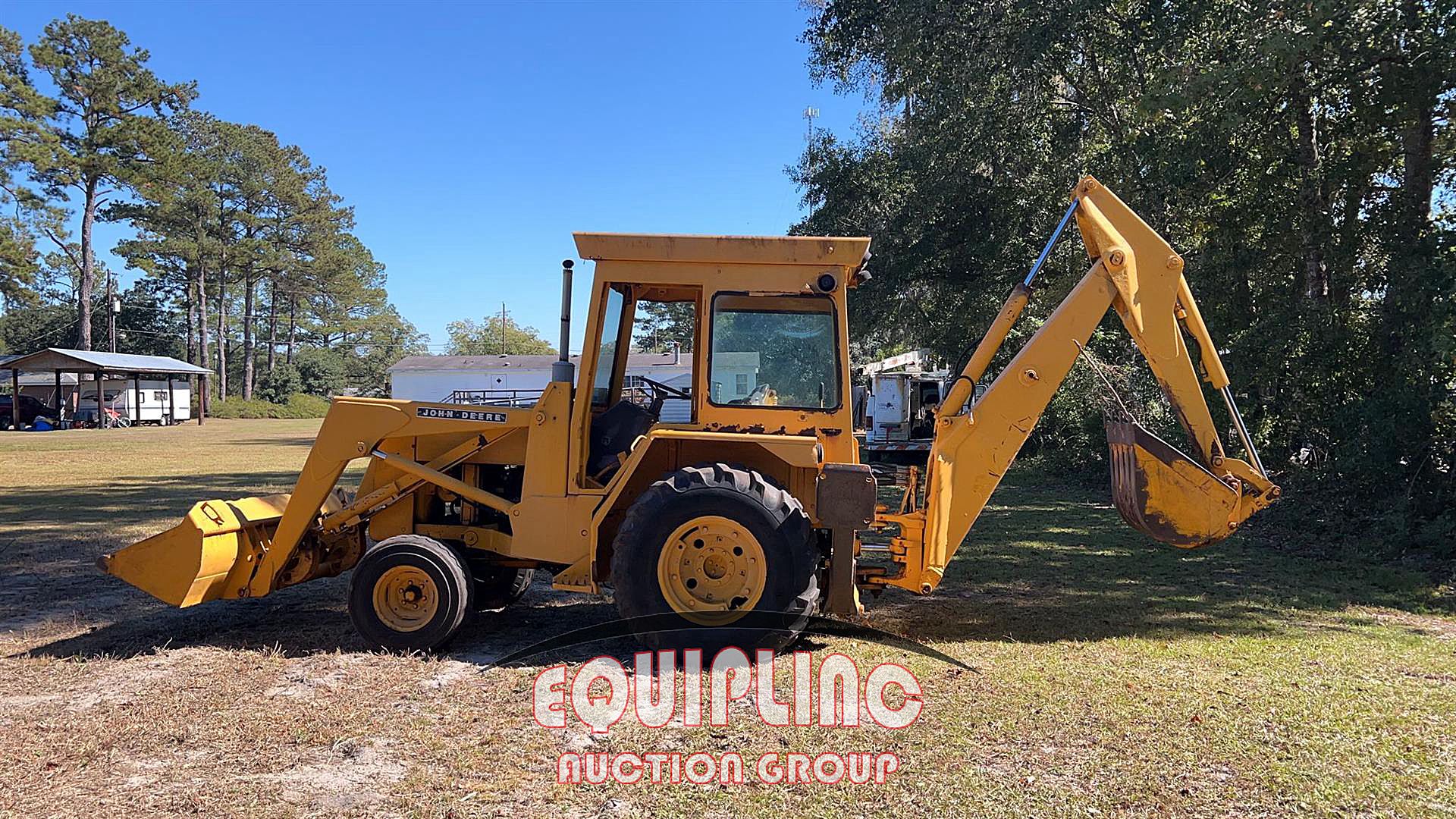 1981 John Deere 310B (For Sale) Loader Backhoe JM137036