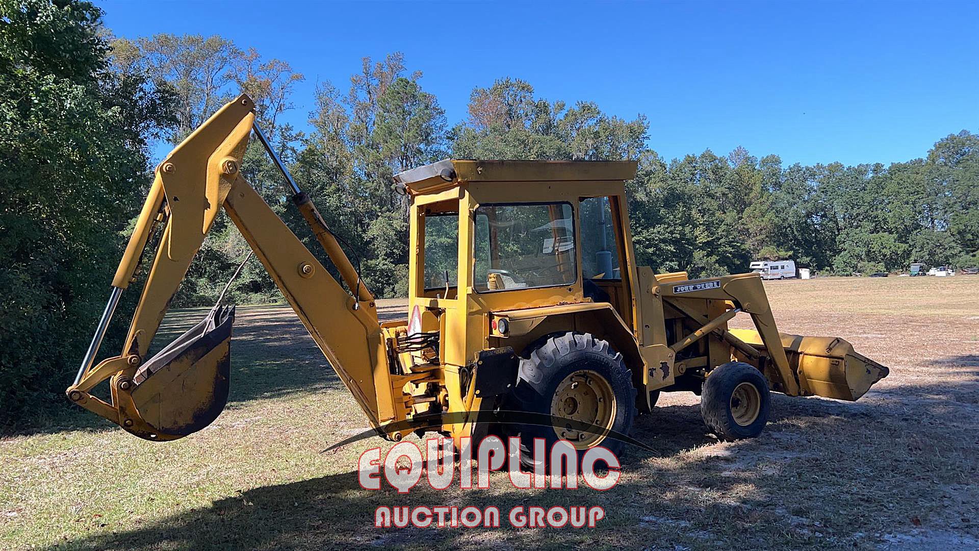 1981 John Deere 310B (For Sale) Loader Backhoe JM137036