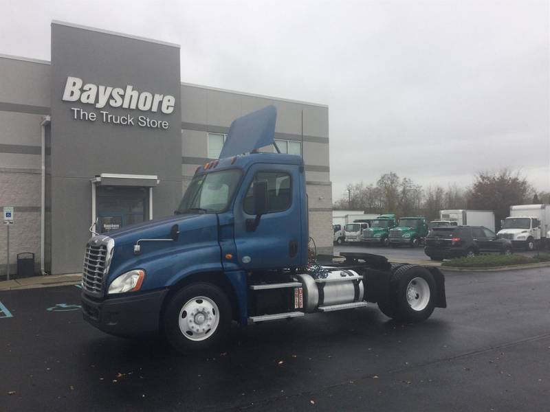 2014 Freightliner CASCADIA 125 Day Cab