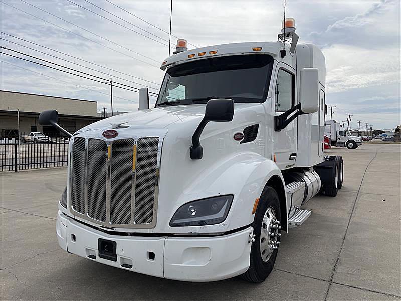2016 Peterbilt 579 (For Sale) 73" Sleeper 257210