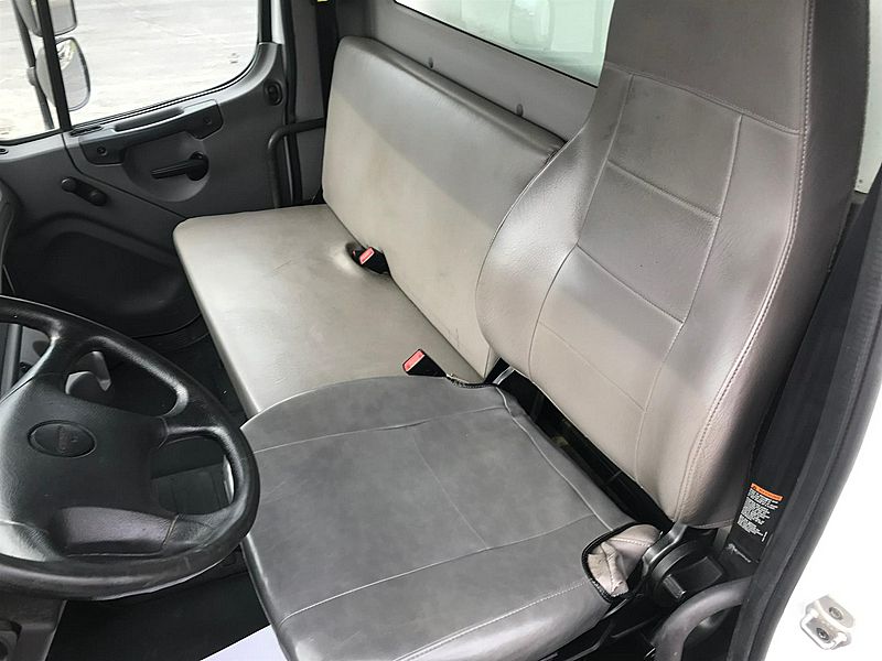 2016 Freightliner M2