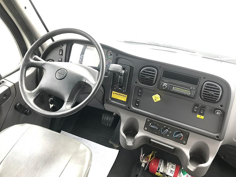 2016 Freightliner M2