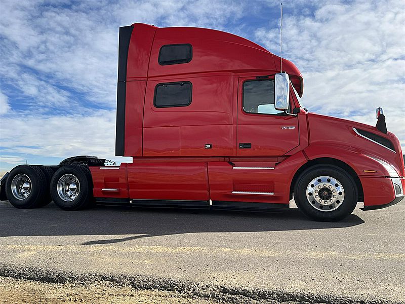 2020 Volvo VNL 860 For Sale 77" Sleeper 23VU233098