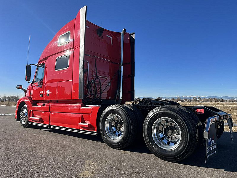 2018 Volvo VNL 780 For Sale Sleeper Truck 10VU998513