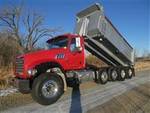 2017 Mack GU713 - Dump Truck