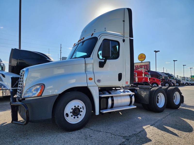 2016 Freightliner Cascadia 125 (For Sale) | Day Cab | #22234