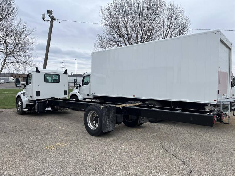 2024 Peterbilt 537 (For Sale) Cab & Chassis 30E605297