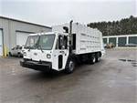 2005 CCC LET2-46 - Refuse Truck