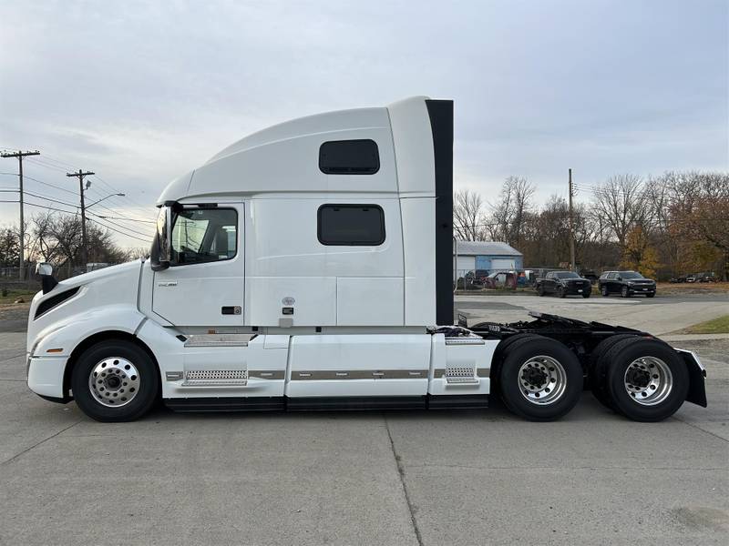 2024 Volvo VNL 860 For Sale | 77